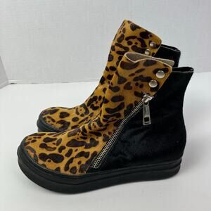 Jeffrey Campbell Ibiza Sci Fi Fur Platform Sneaker Booties Tan Black Leopard 6.5